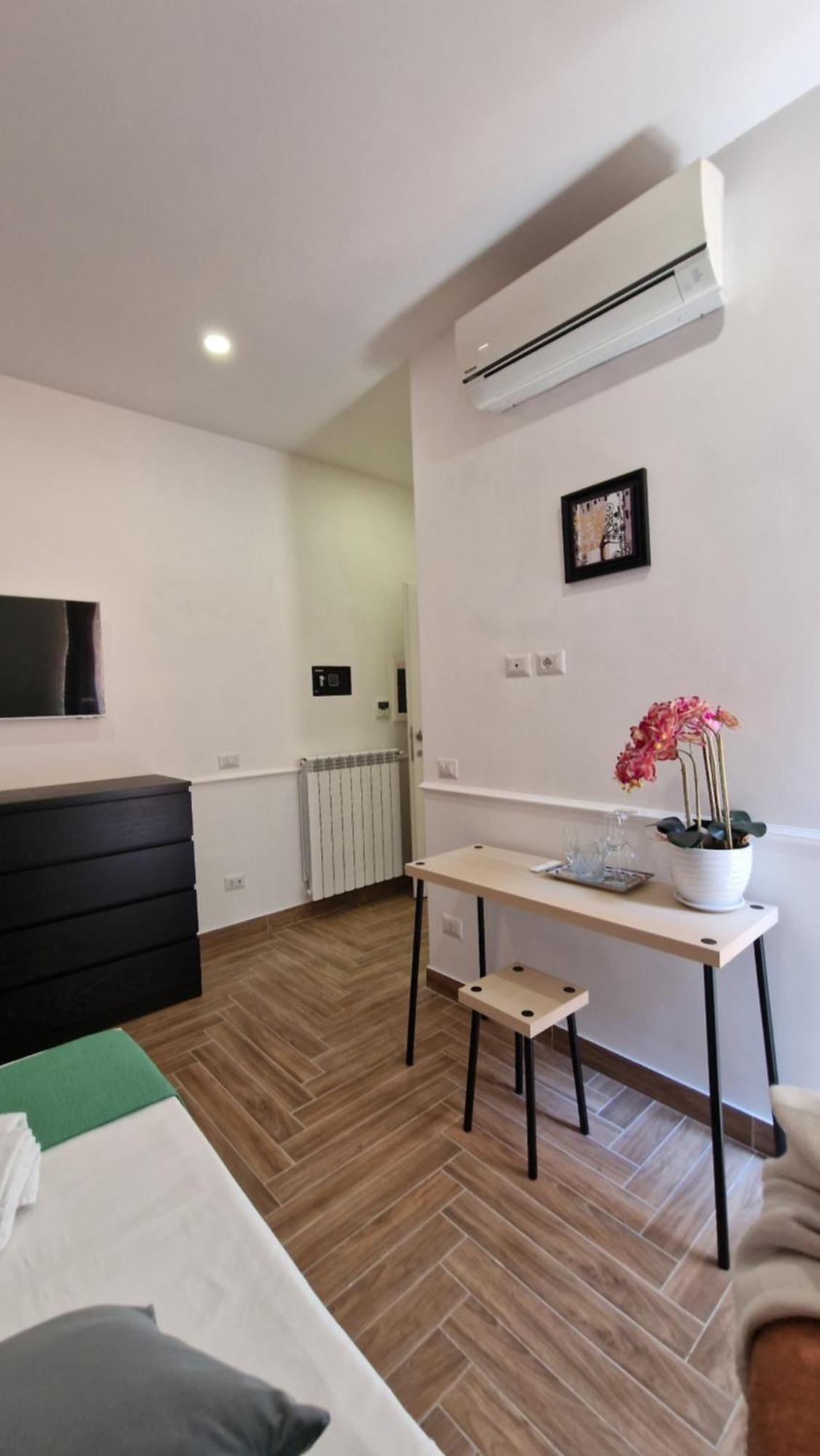 Susy'S Guest House - Room Spagna Rome Extérieur photo