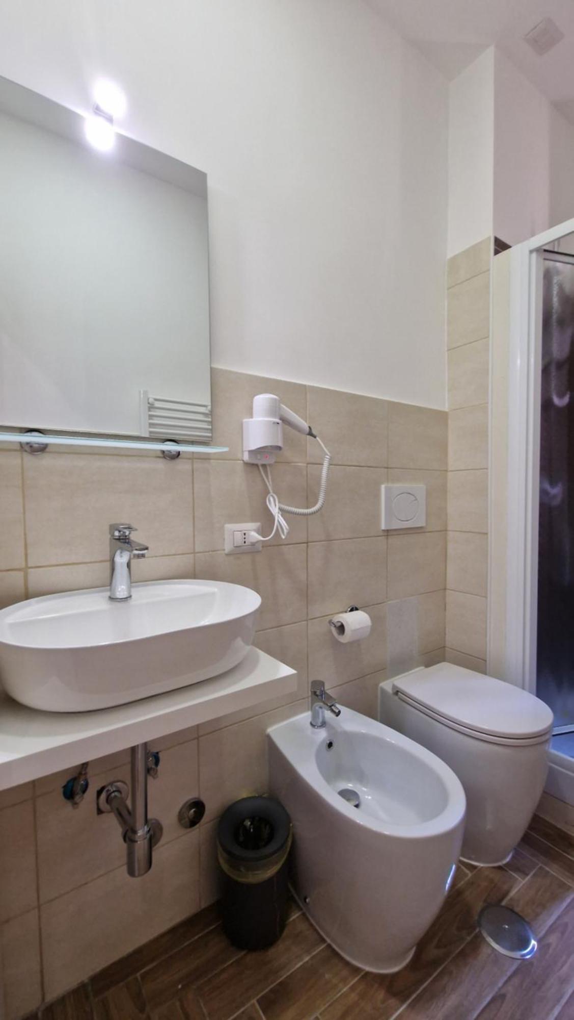 Susy'S Guest House - Room Spagna Rome Extérieur photo